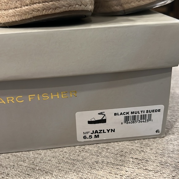 New in Box | 6.5 Marc Fisher Platform Sandal - Picture 2 of 6